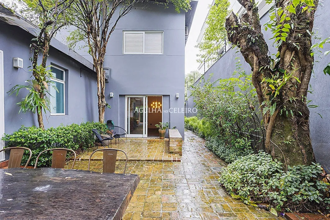 Charme e elegância para viver com conforto no Jardim Europa. – 22240