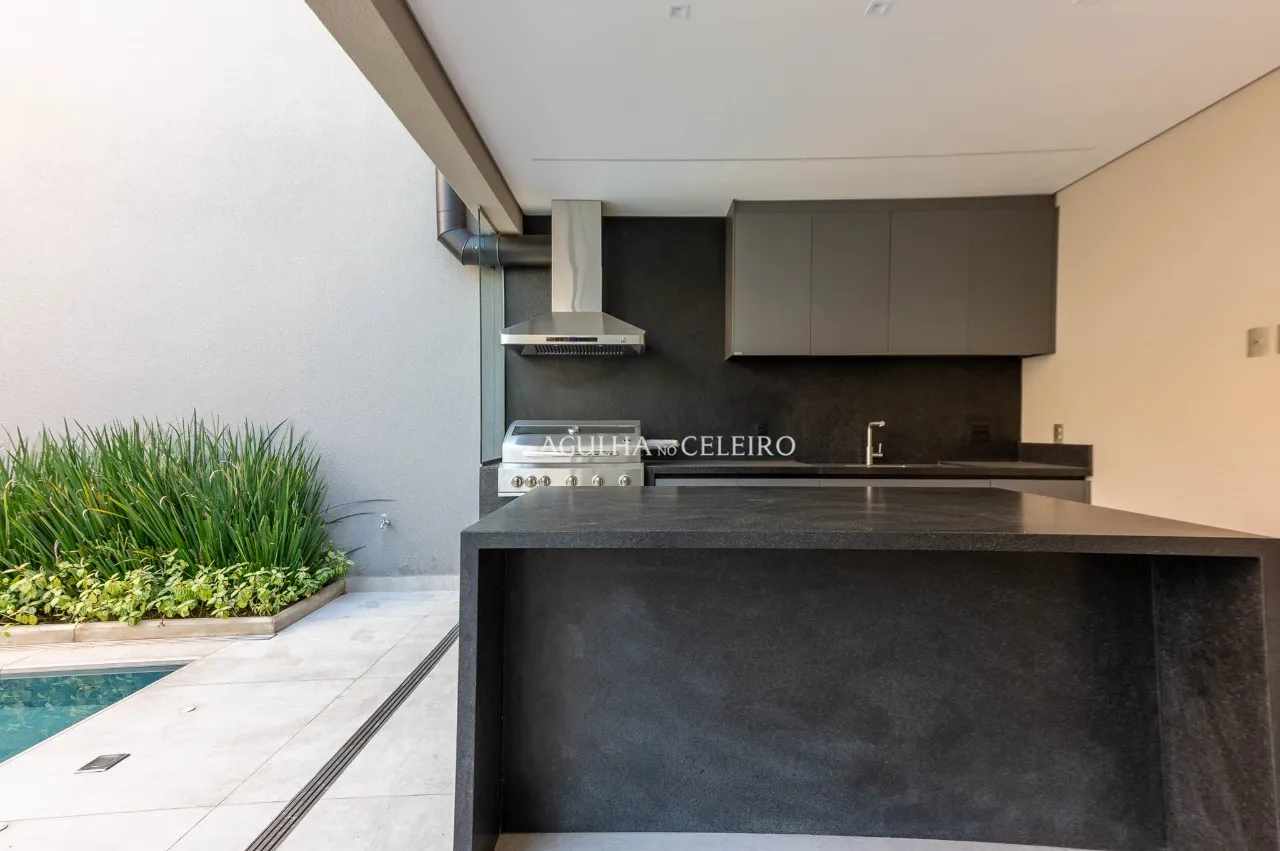 Casa Nova de Alto Padrão em Frente ao Clube Monte Líbano – 22252