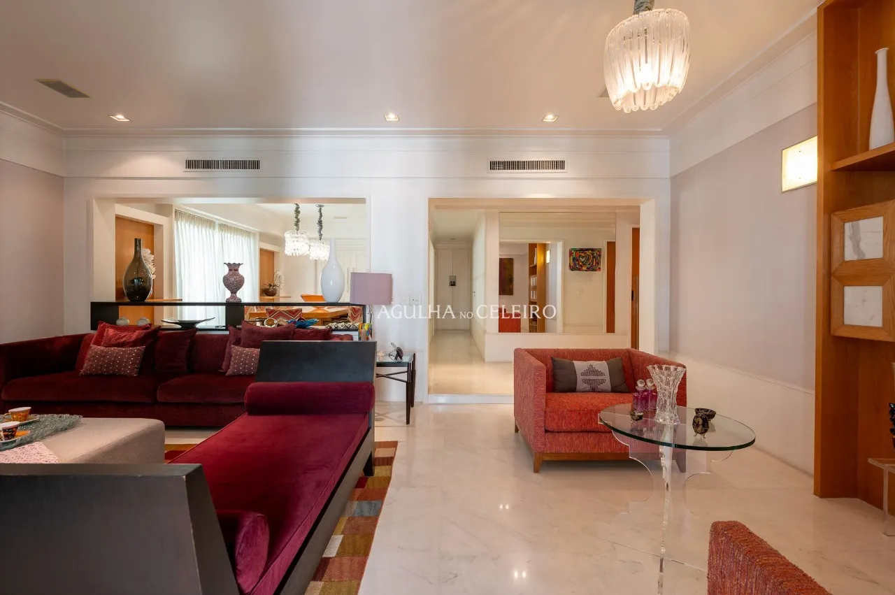 Amplitude, elegância e localização privilegiada. – 22296