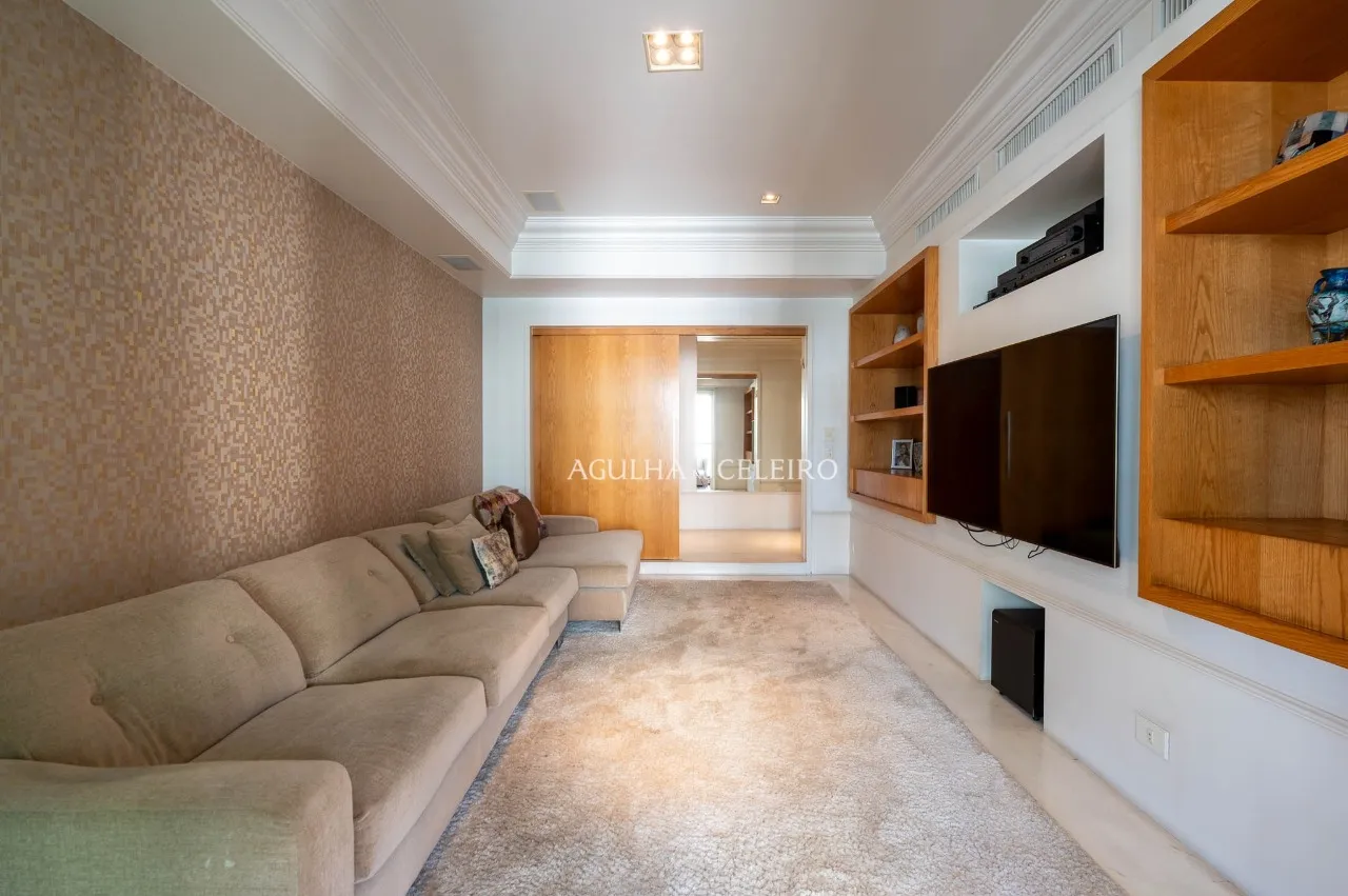 Amplitude, elegância e localização privilegiada. – 22296