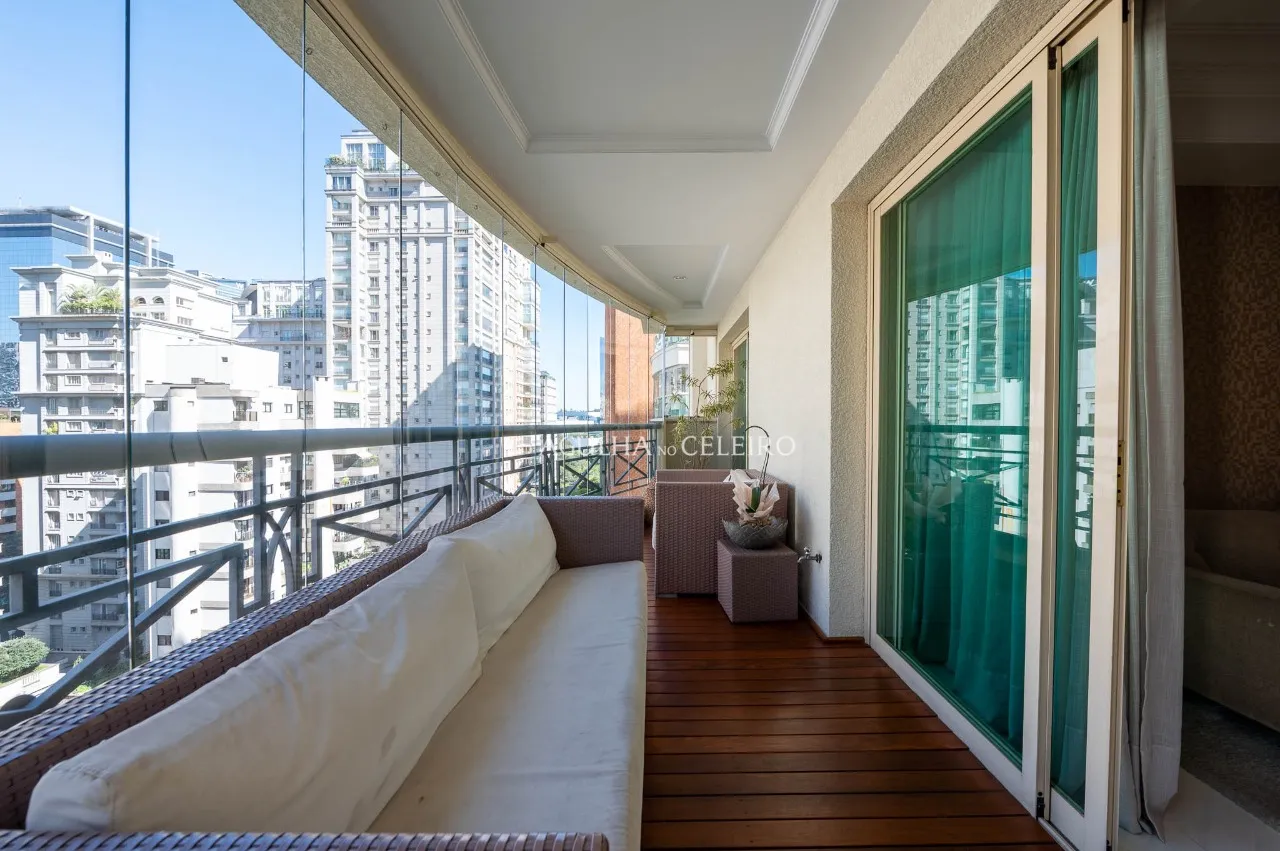 Amplitude, elegância e localização privilegiada no Itaim Bibi. – 22296