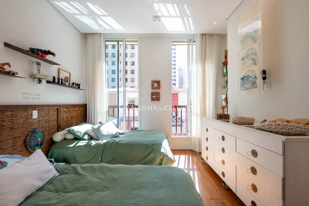 Casa de vila encantadora à venda no Itaim Bibi. – 22300