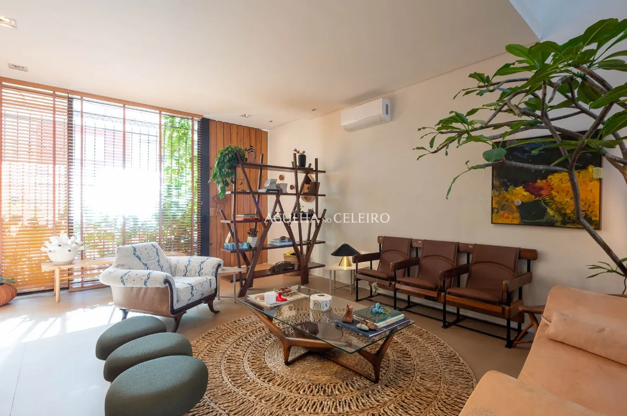 Casa de vila encantadora à venda no Itaim Bibi. – 22300
