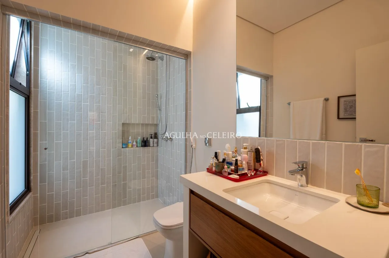 Casa de vila encantadora à venda no Itaim Bibi. – 22300