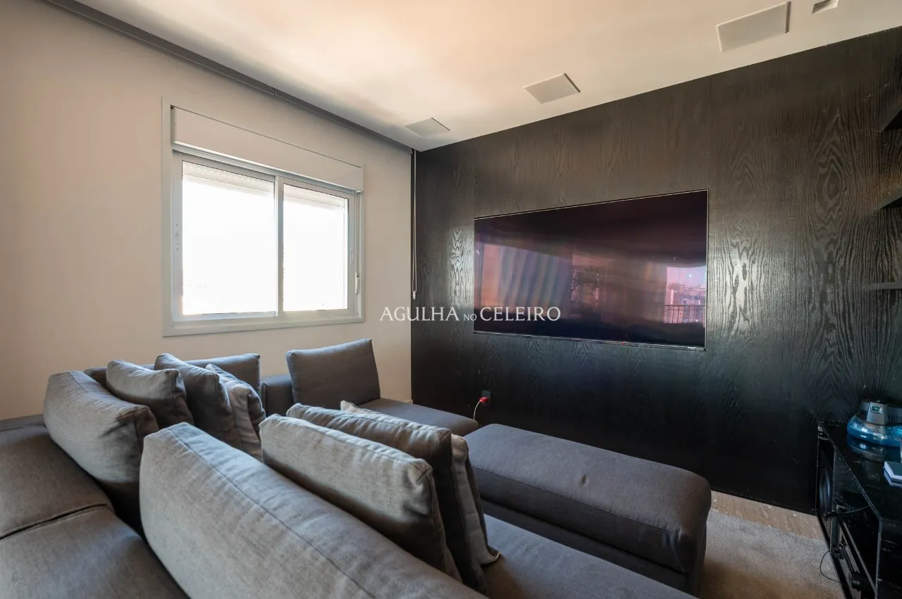 Apartamento com 3 suítes e 4 vagas próximo à Rua Clodomiro Amazonas – 22310
