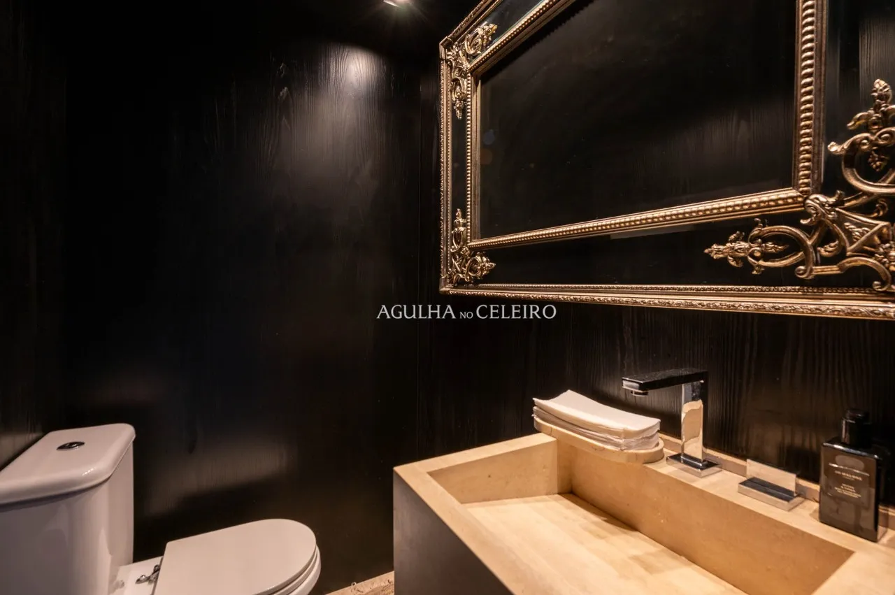 Apartamento com 3 suítes e 4 vagas próximo à Rua Clodomiro Amazonas – 22310