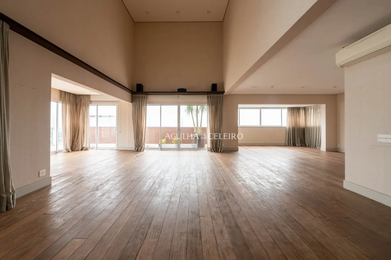 Cobertura com piscina privativa e vista panorâmica no Campo Belo. – 22340