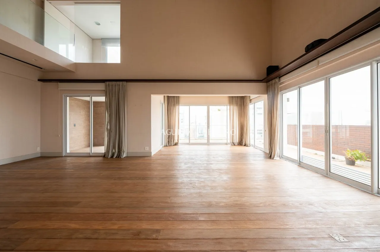 Cobertura com piscina privativa e vista panorâmica no Campo Belo. – 22340