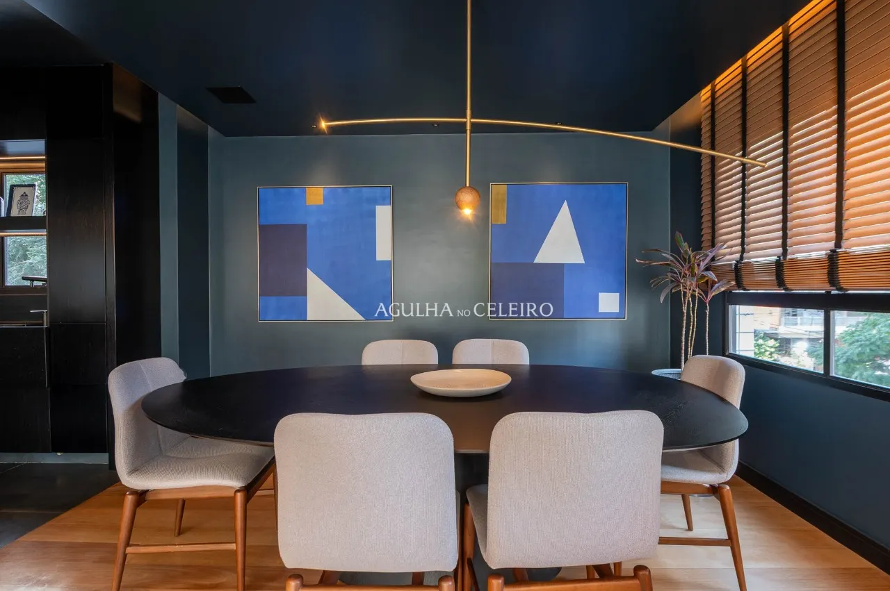 Apartamento Amplo, Iluminado e Bem Localizado – 22349