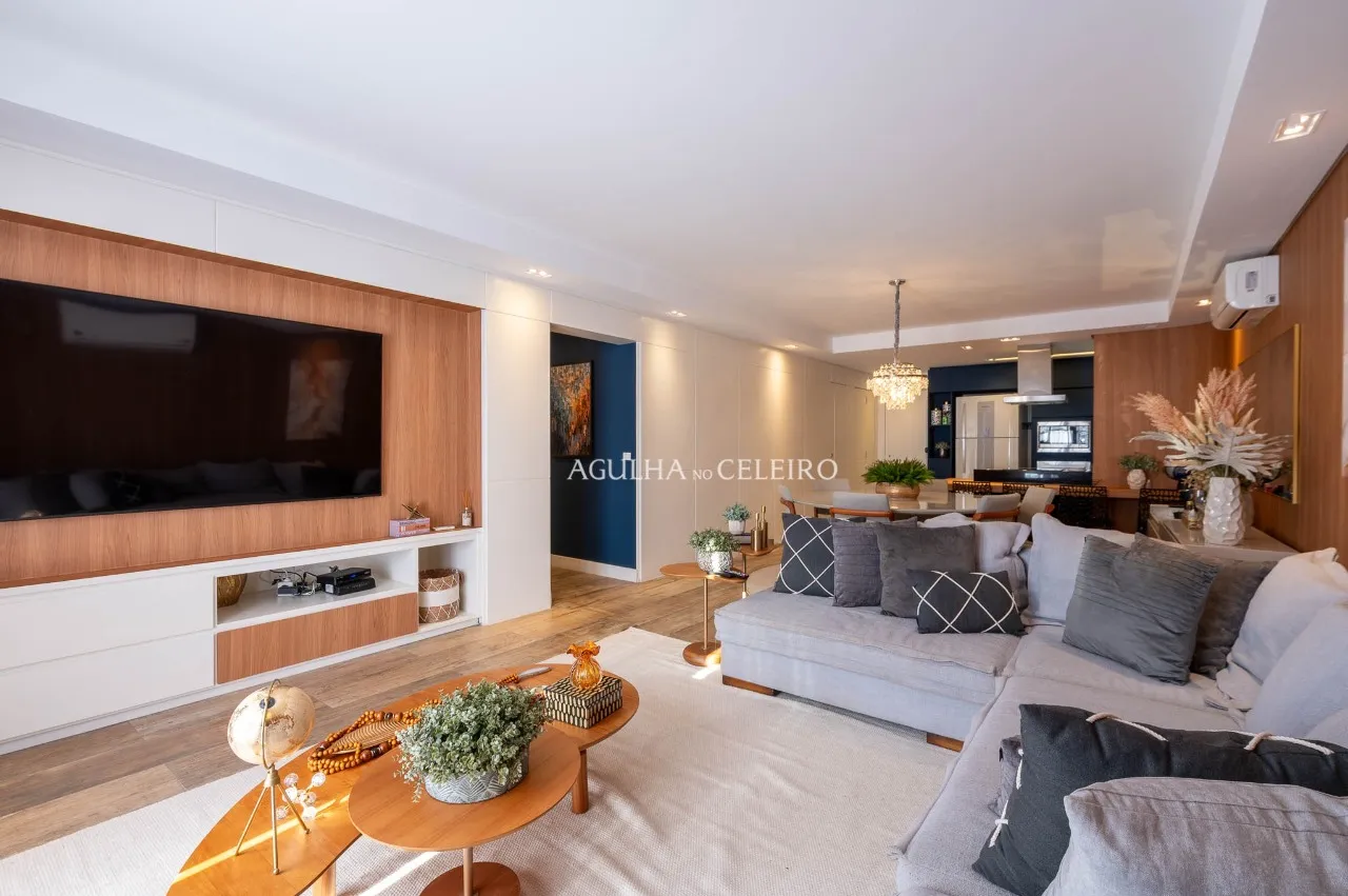 Apartamento de 220 m² totalmente reformado, com piscina, academia e 2 vagas – 22371