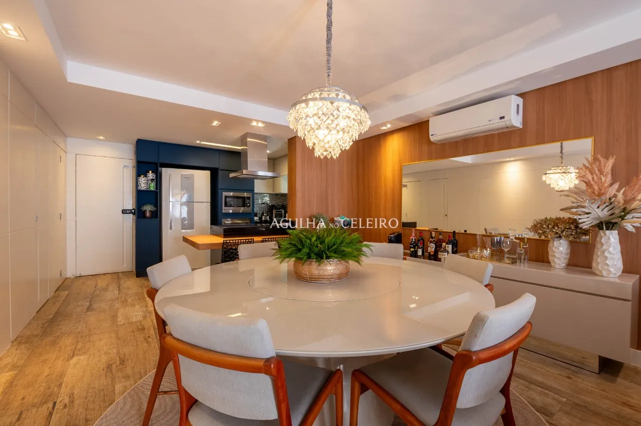 Apartamento de 220 m² totalmente reformado, com piscina, academia e 2 vagas – 22371