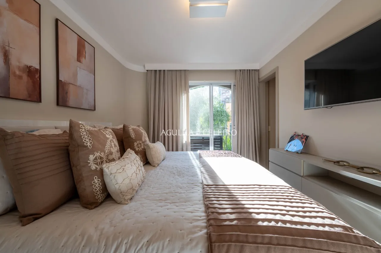 Apartamento de 220 m² totalmente reformado, com piscina, academia e 2 vagas – 22371