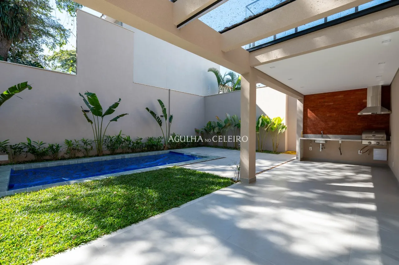 Casa super reformada à venda no Alto de Pinheiros – 22372