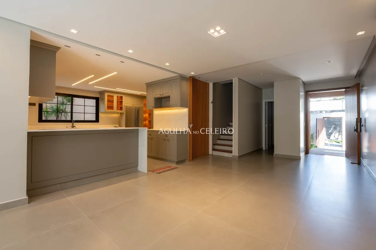 Casa super reformada à venda no Alto de Pinheiros – 22372