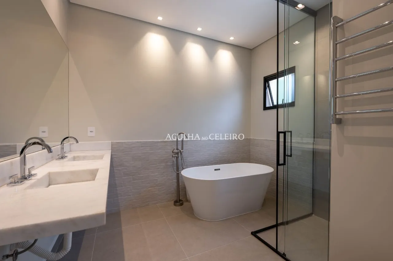 Casa super reformada à venda no Alto de Pinheiros – 22372