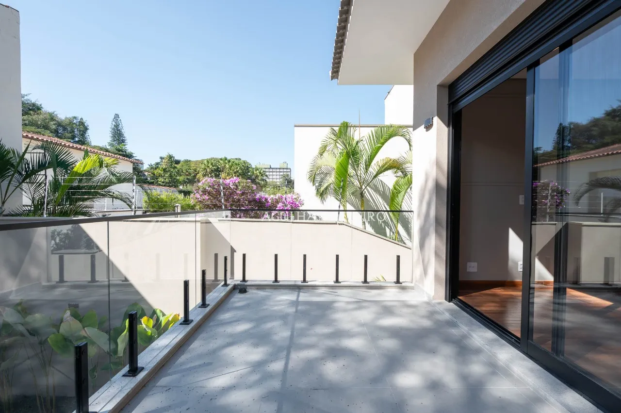 Casa super reformada à venda no Alto de Pinheiros – 22372