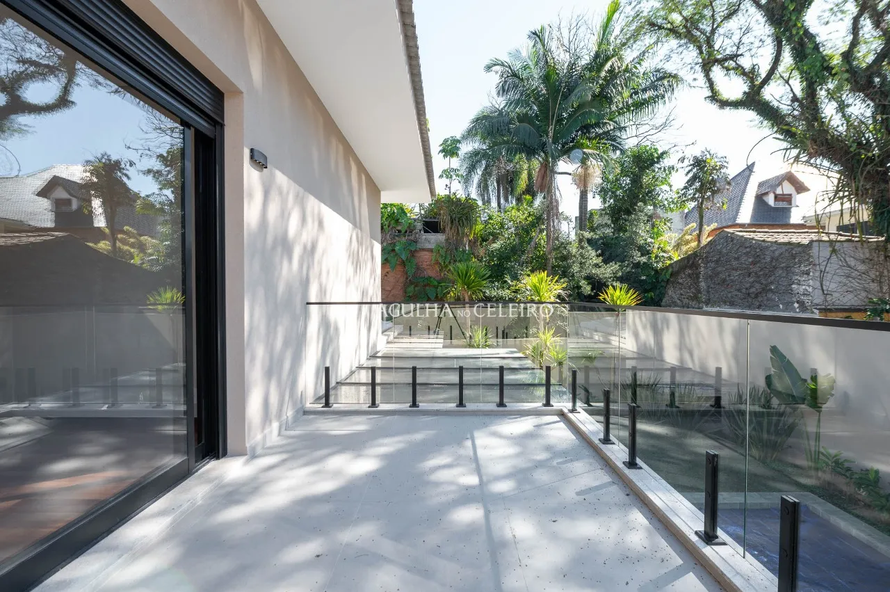 Casa super reformada à venda no Alto de Pinheiros – 22372