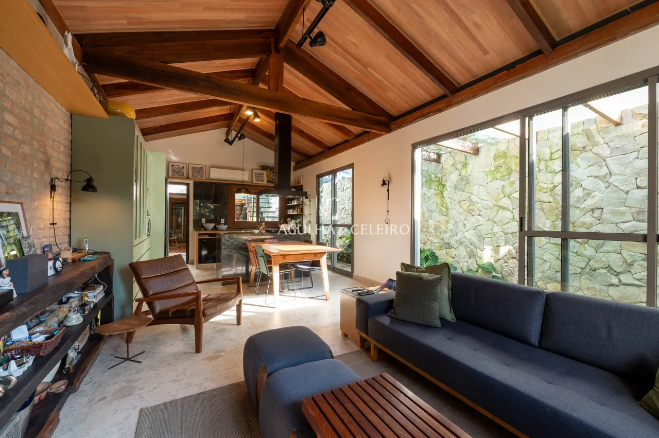 Casa de Vila à venda em Pinheiros. – 22390