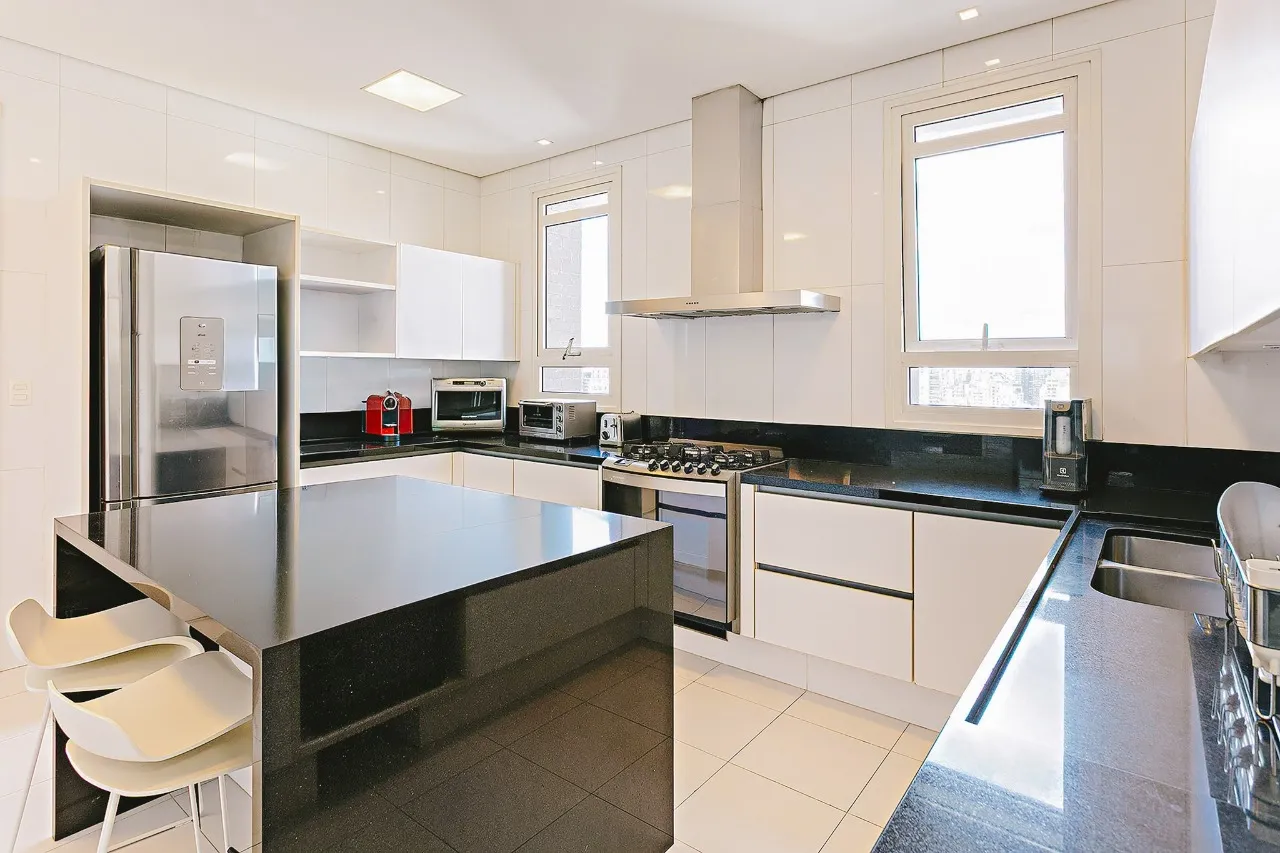 Projeto autoral com vista livre, entre o Clube Pinheiros e o Parque do Povo – 22447