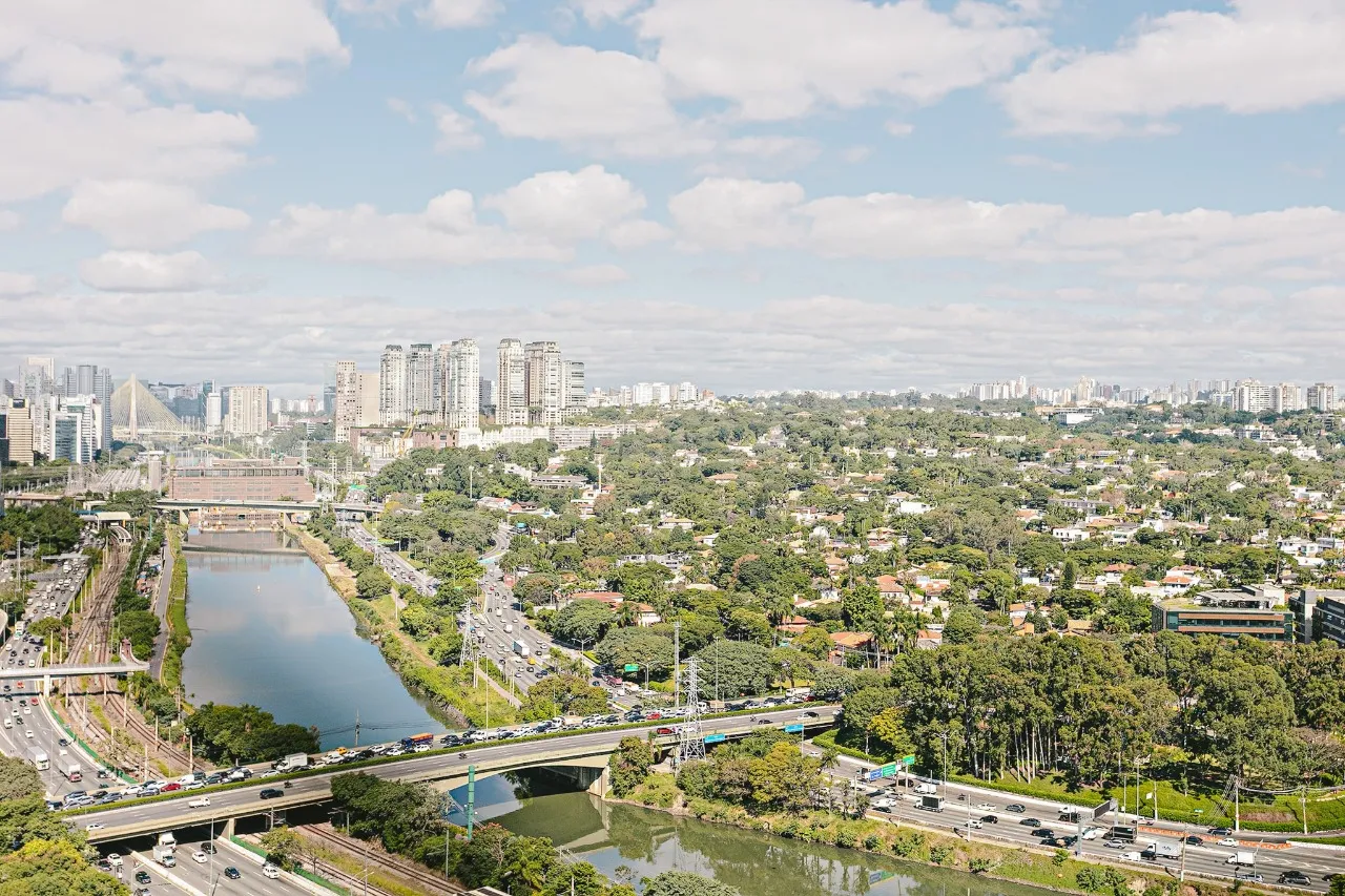 Projeto autoral com vista livre, entre o Clube Pinheiros e o Parque do Povo – 22447