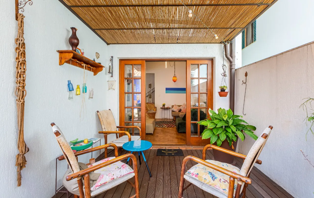 Casa deliciosa de se viver, com projeto acolhedor e cheio de luz natural, em Alto de Pinheiros. – 22465