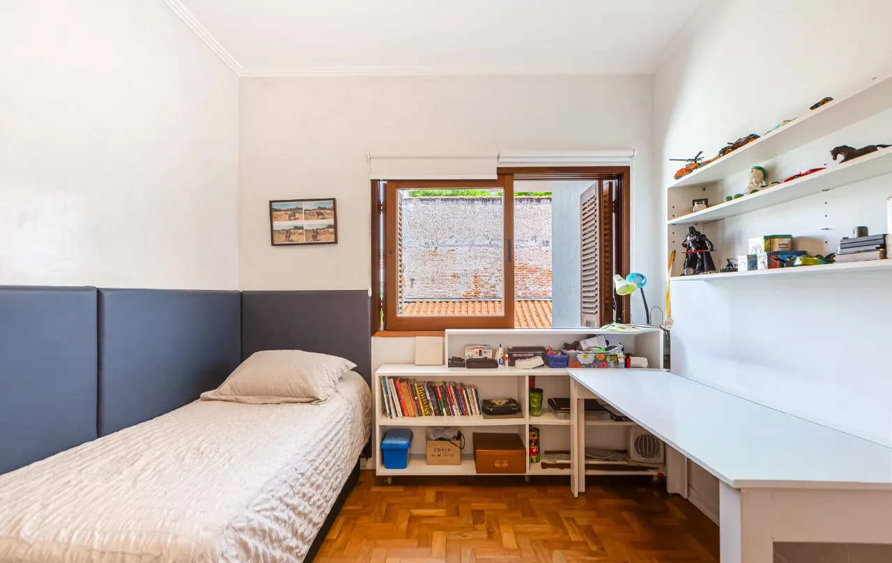 Casa deliciosa de se viver, com projeto acolhedor e cheio de luz natural, em Alto de Pinheiros. – 22465
