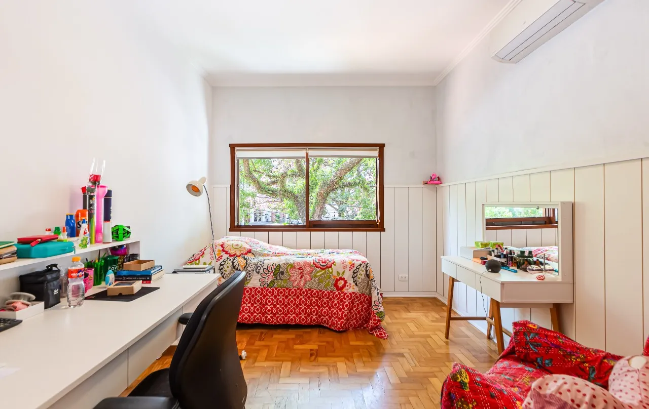 Casa deliciosa de se viver, com projeto acolhedor e cheio de luz natural, em Alto de Pinheiros. – 22465