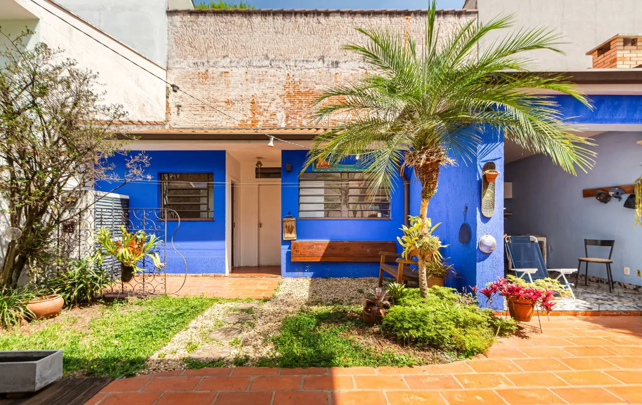 Casa deliciosa de se viver, com projeto acolhedor e cheio de luz natural, em Alto de Pinheiros. – 22465