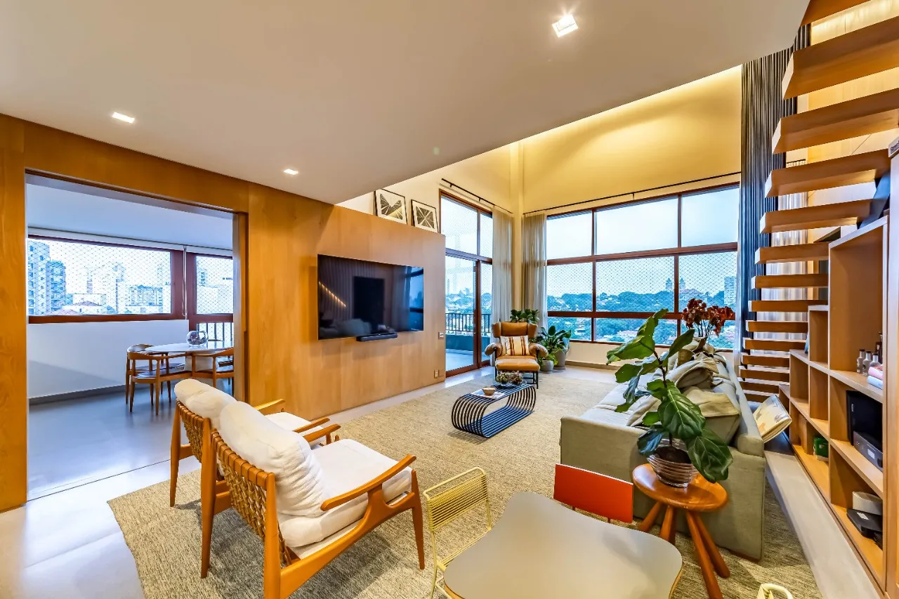 Apartamento duplex com pé direito duplo, terraço integrado e muita luz, no miolo da Vila Madalena. – 22466