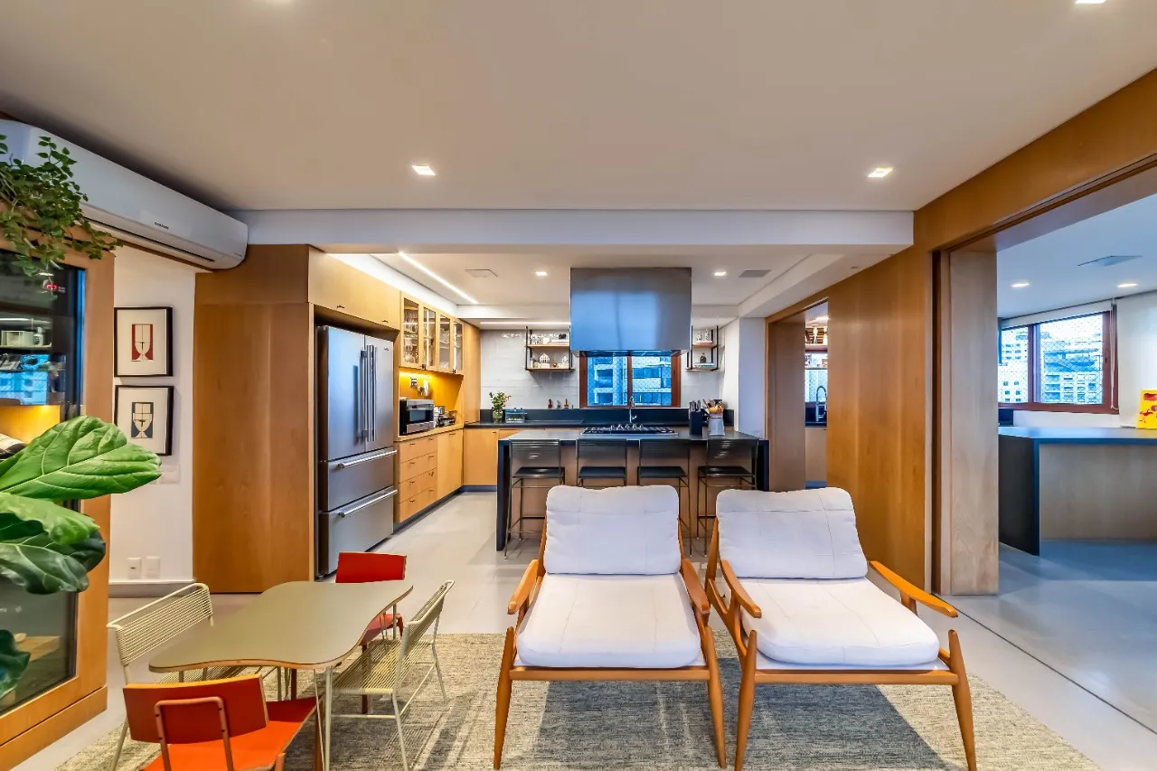 Apartamento duplex com pé direito duplo, terraço integrado e muita luz, no miolo da Vila Madalena. – 22466