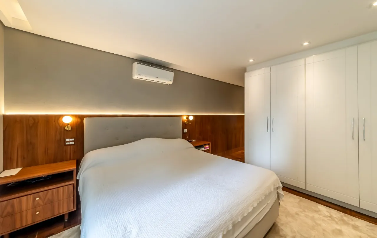 Apartamento reformado, com vista para as árvores e espaços pensados para viver o melhor do Itaim Bibi. – 22467