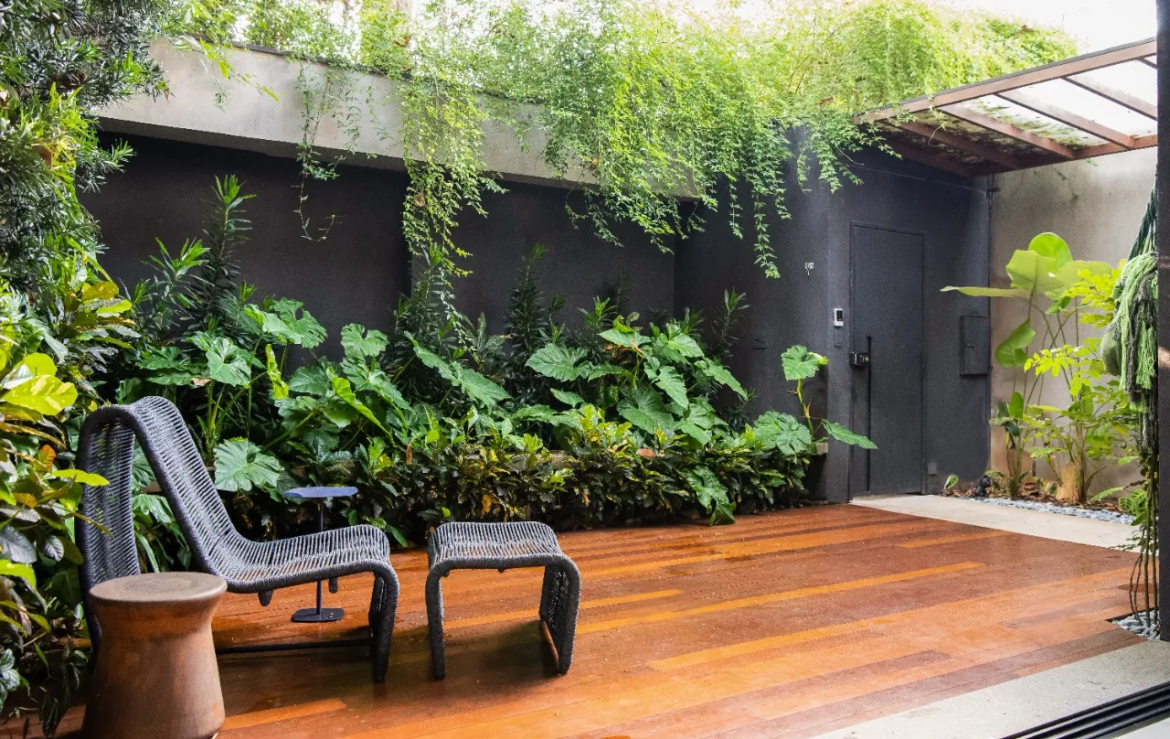 Casa contemporânea com projeto de Alex Haiashida, com jardim relaxante, na Vila Madalena. – 22472