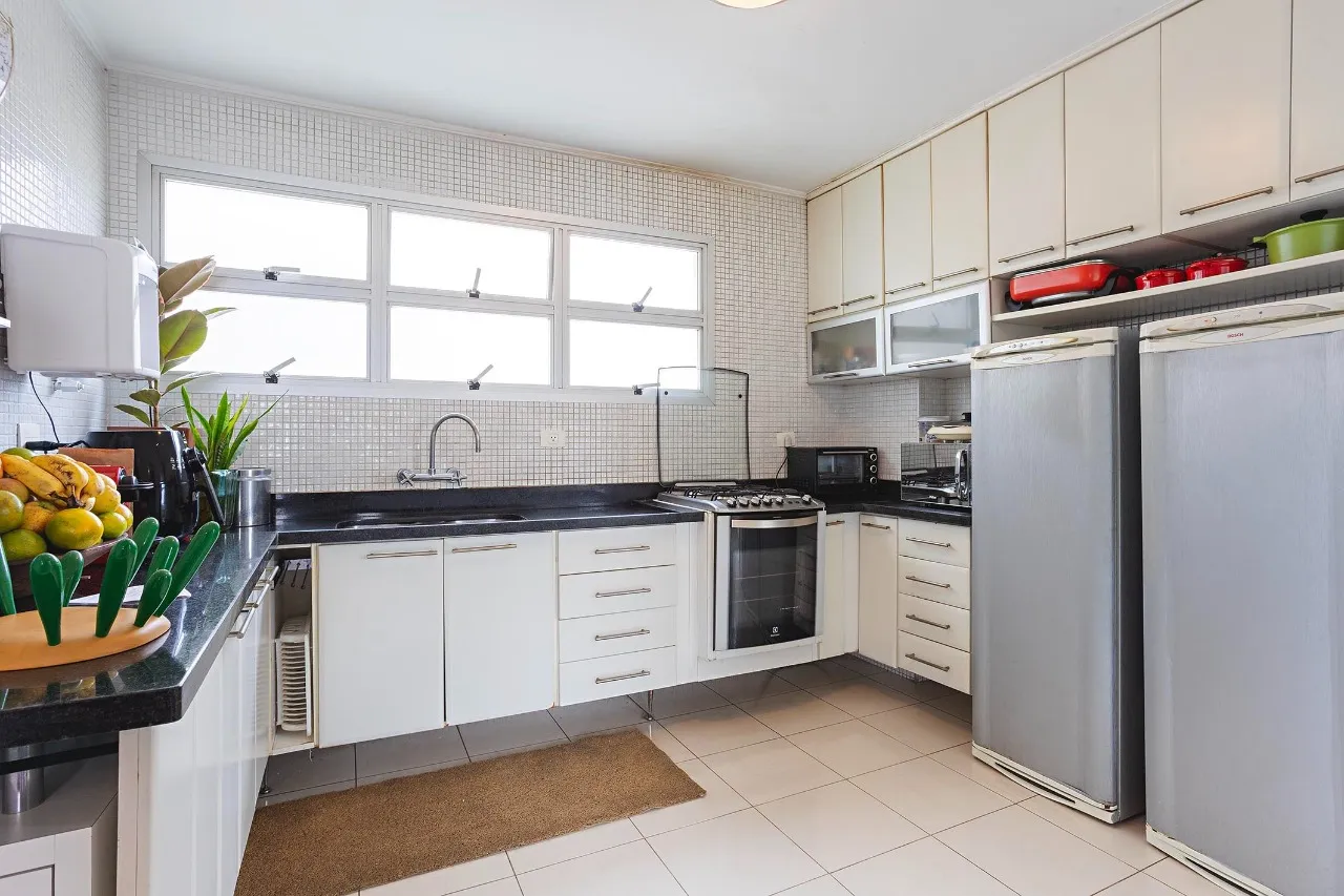 Cobertura Duplex com Piscina na Parte Plana dos Jardins – 22478