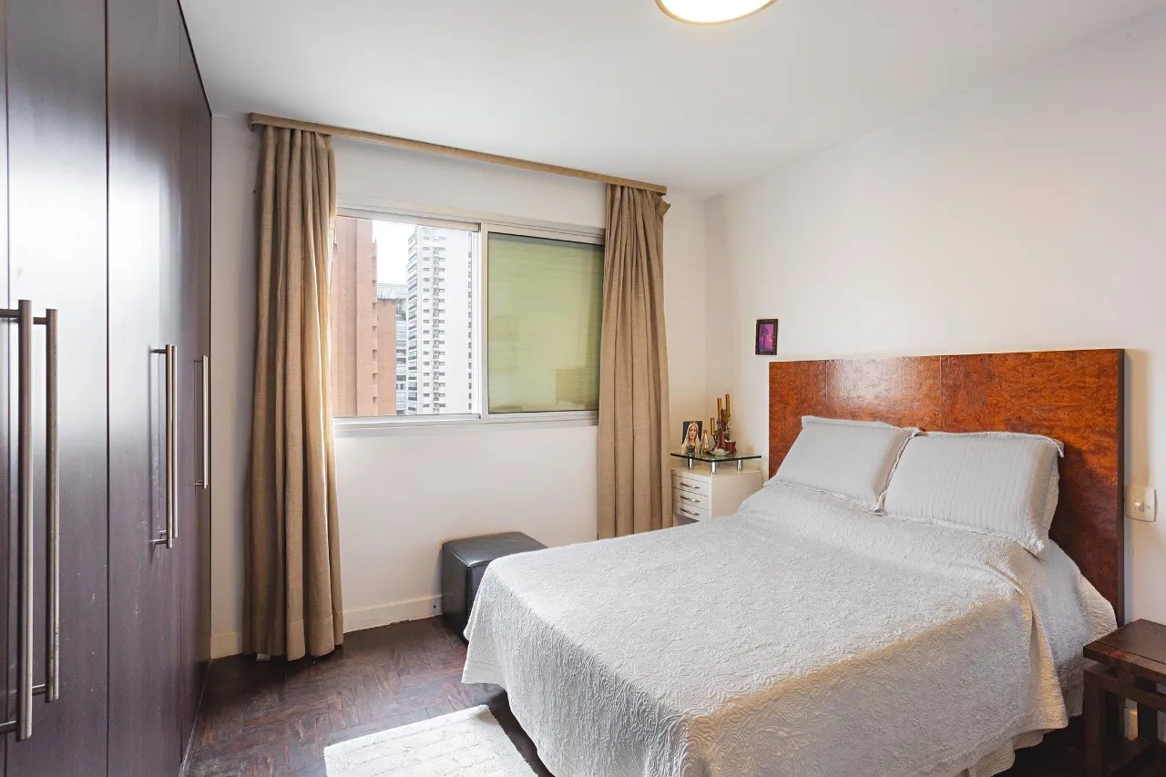 Cobertura Duplex com Piscina na Parte Plana dos Jardins – 22478