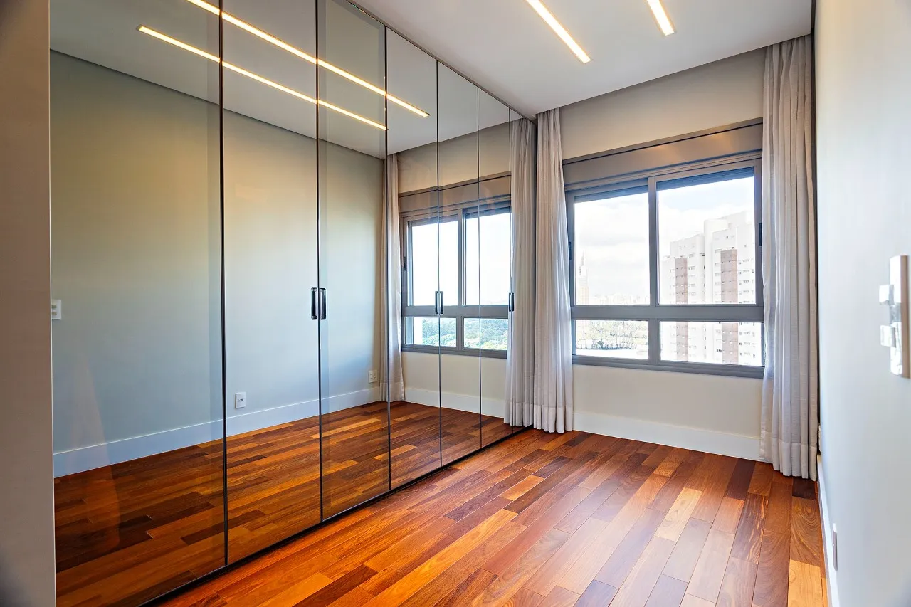 Apartamento com vista aberta entre Alto de Pinheiros e Pinheiros – 22487