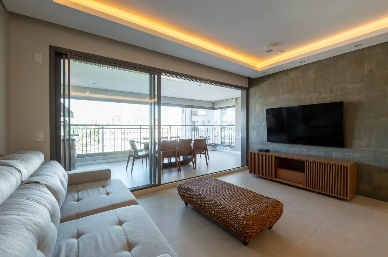 Apartamento lindo e mobiliado para locação em Moema. – 22491