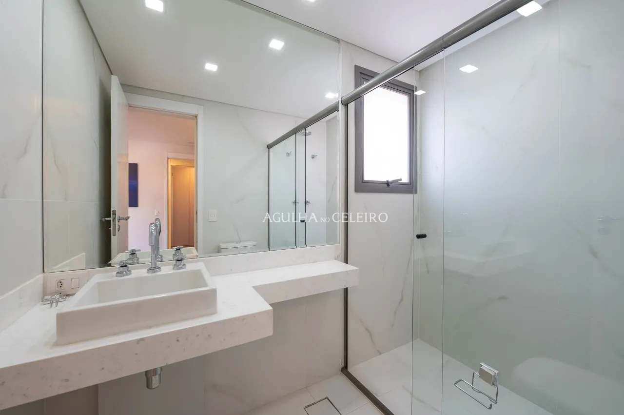 Apartamento lindo e mobiliado para locação em Moema. – 22491