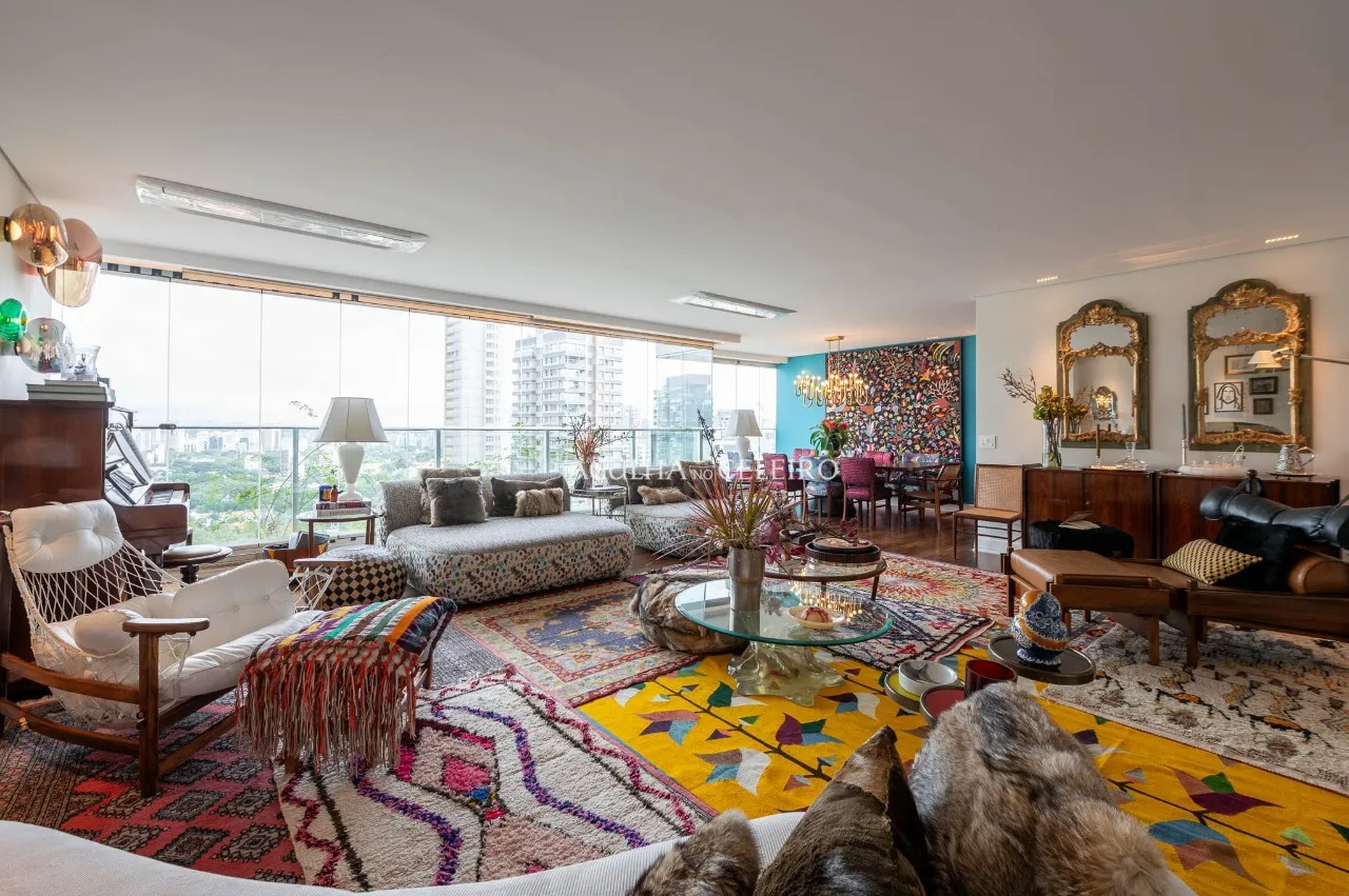 Um refúgio exclusivo com vista permanente para o Jardins. – 9488