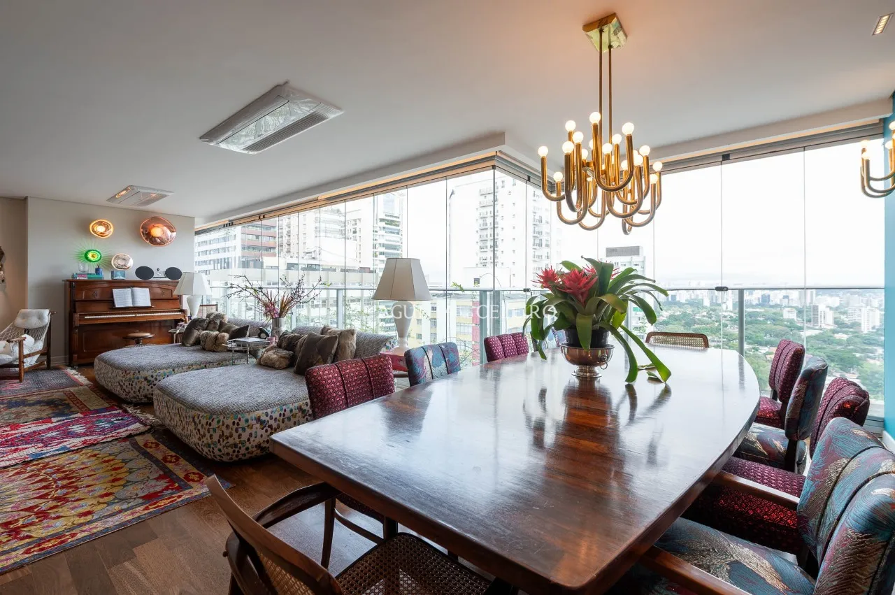Um refúgio exclusivo com vista permanente para o Jardins. – 9488