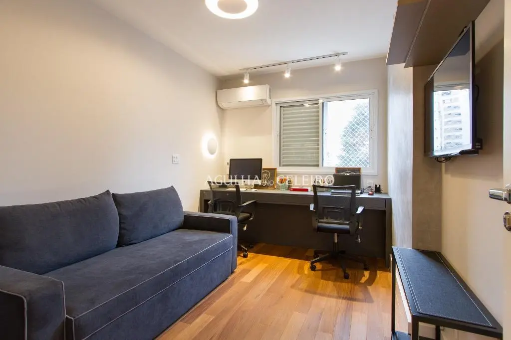 Apartamento lindo para sua família à venda em Moema Pássaros. – AP3709
