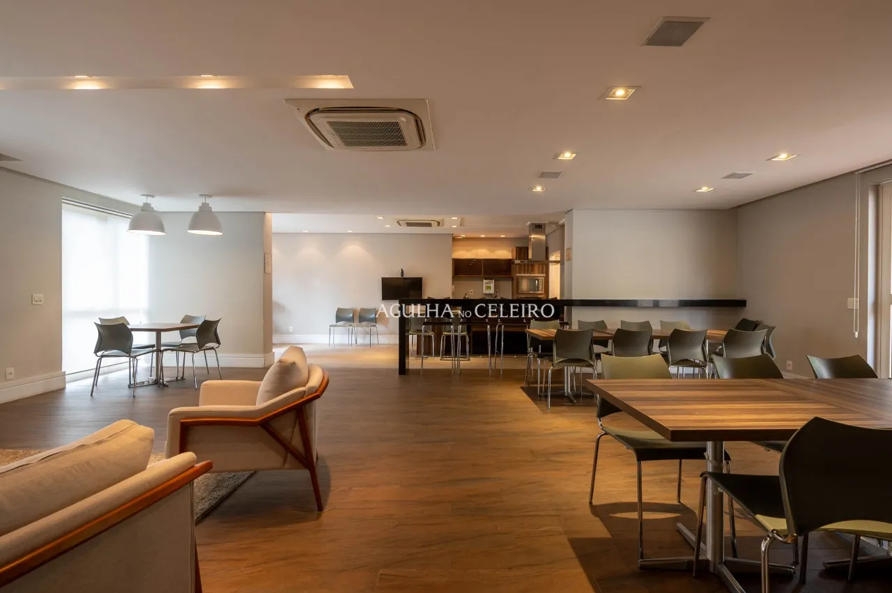 Apartamento lindo para sua família à venda em Moema Pássaros. – AP3709