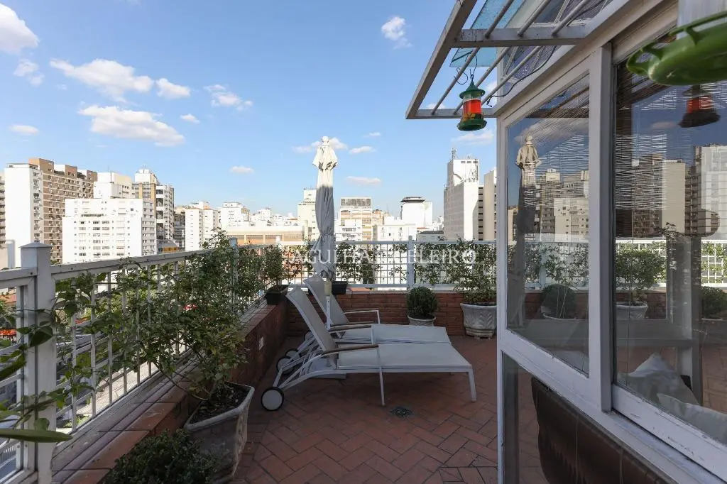 Cobertura com vista privilegiada à venda no Jardim América – CO0510