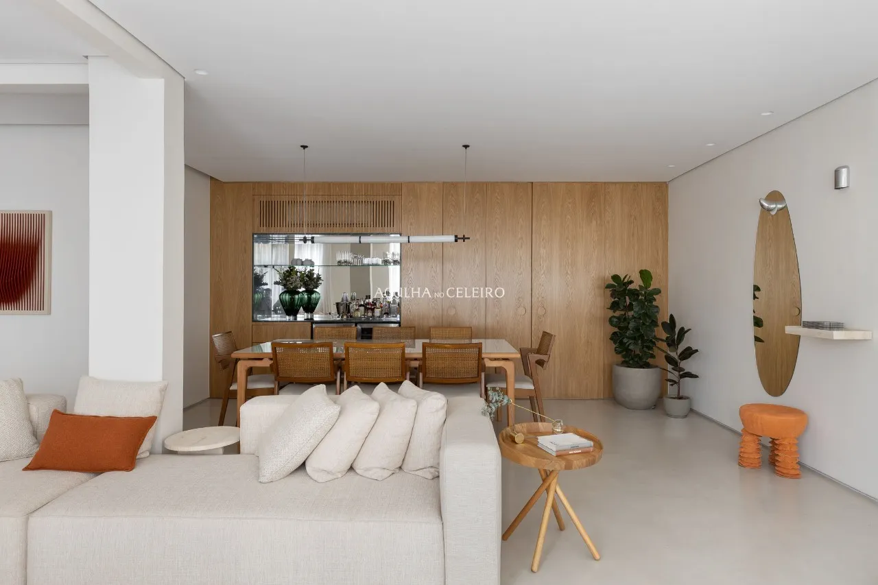 Apartamento com reforma de excelente bom gosto à venda no Jardim América – 12121