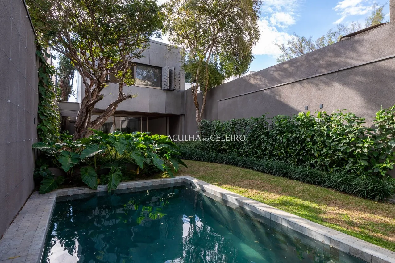 Casa recém-concluída à venda no Jardim Europa. – 12601