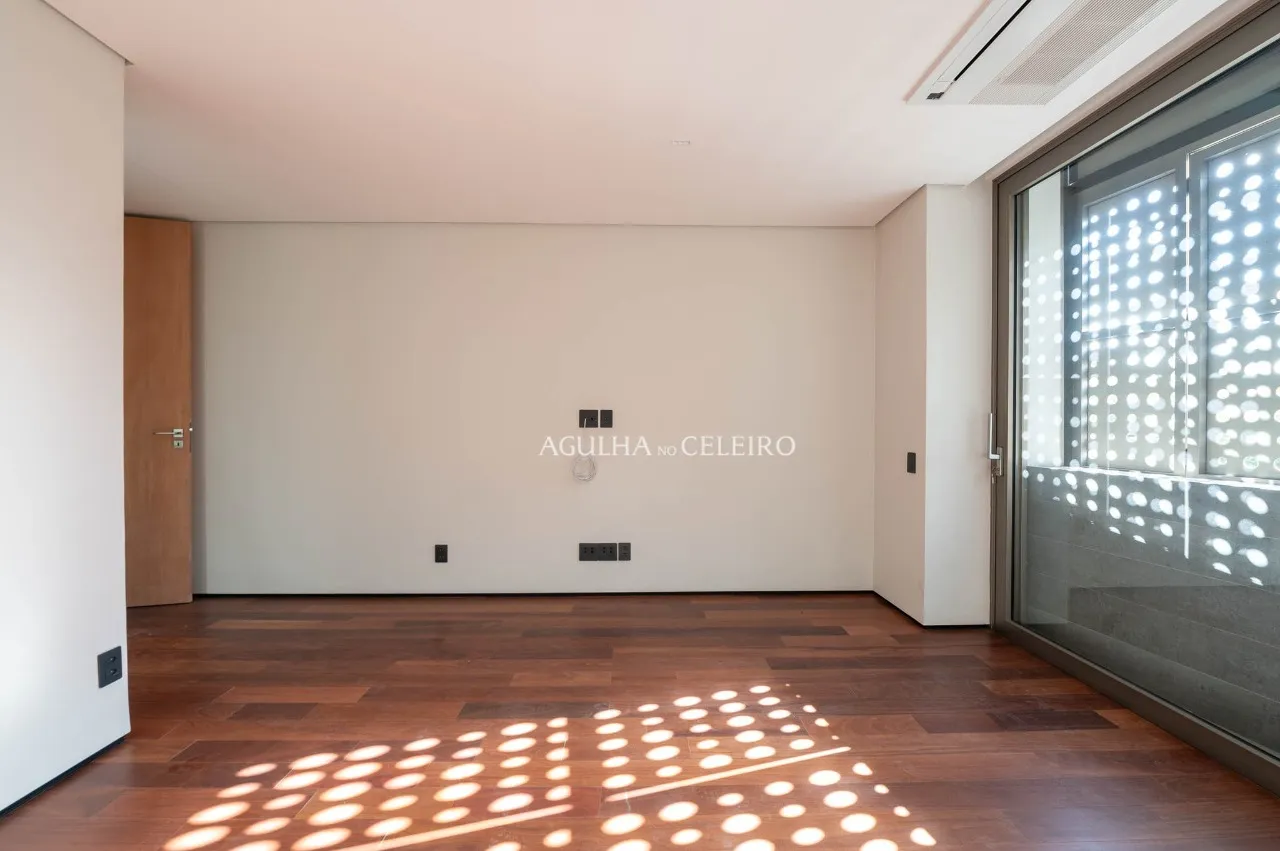 Casa recém-concluída à venda no Jardim Europa. – 12601