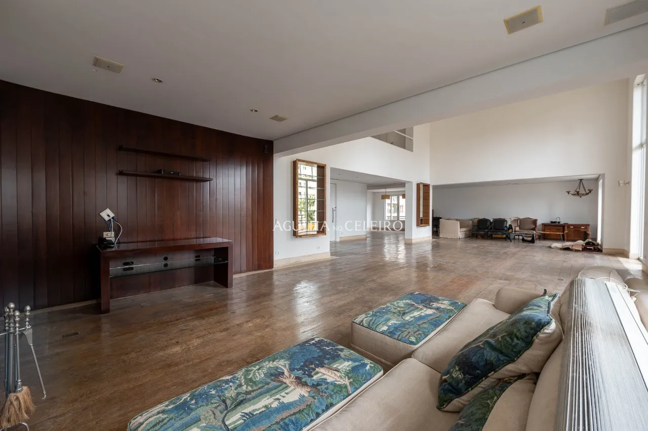 Duplex imponente, sofisticação, amplitude e exclusividade em localização privilegiada – 13631