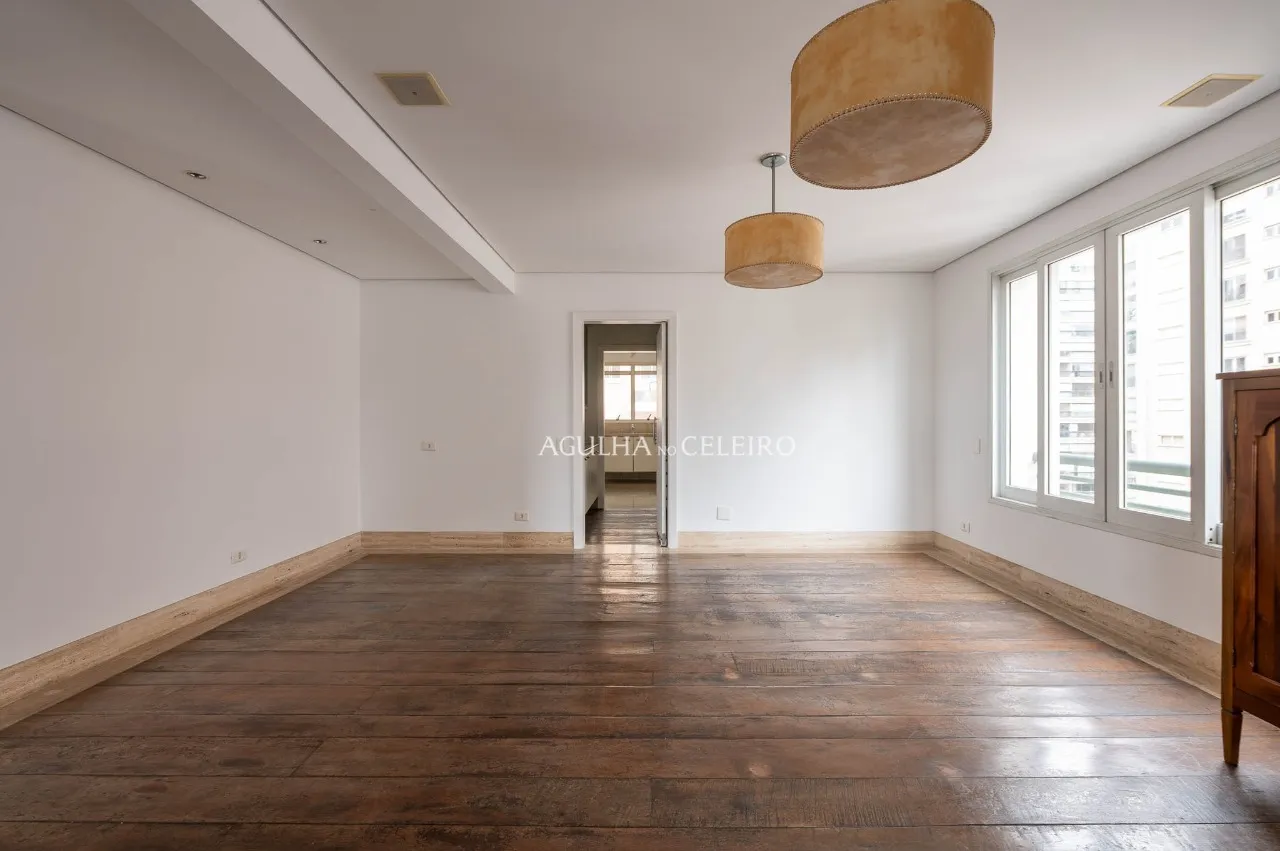 Duplex imponente, sofisticação, amplitude e exclusividade em localização privilegiada – 13631