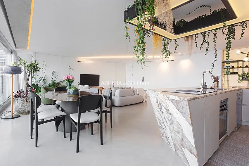 Apartamento maravilhoso, reformado com vista ampla para o Jardim América. – 14053