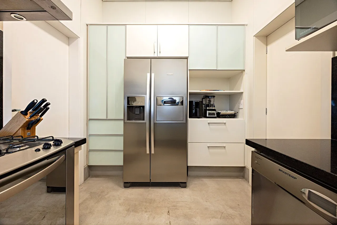 Arquitetura contemporânea e elegância em localização priviegiada no Itaim – 14535