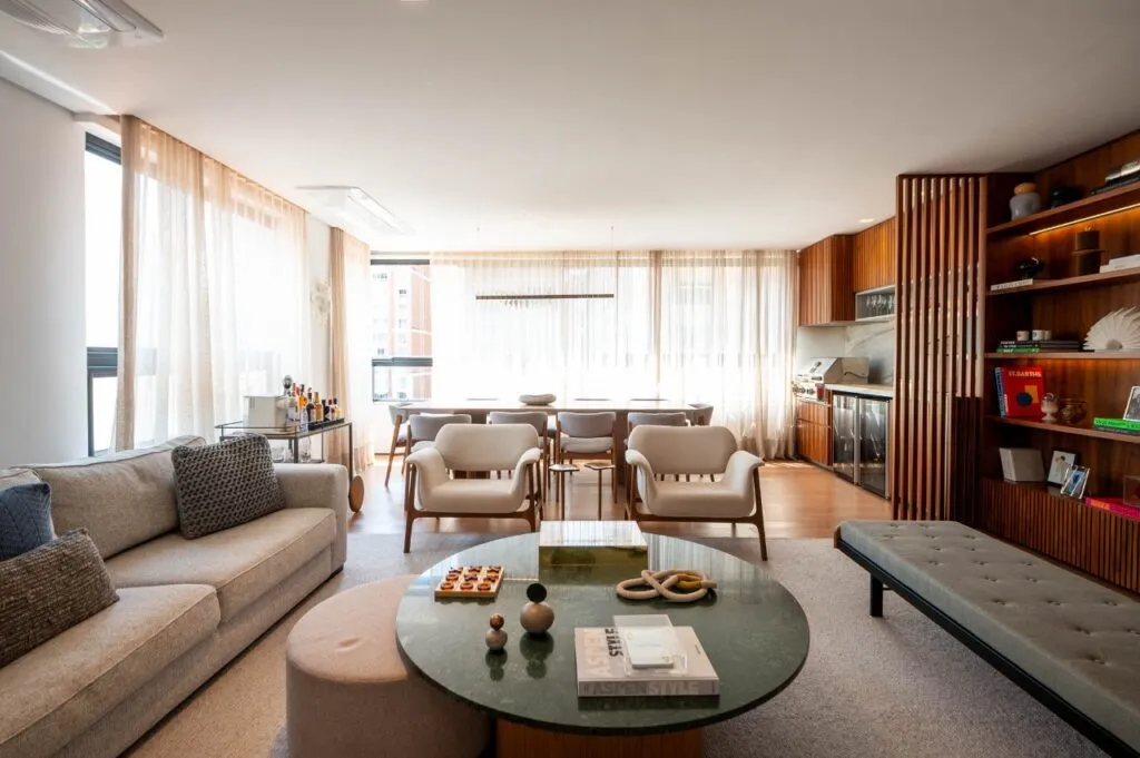 Apartamento decorado em prédio novo com infraestrutura moderna e lazer completo – 18745